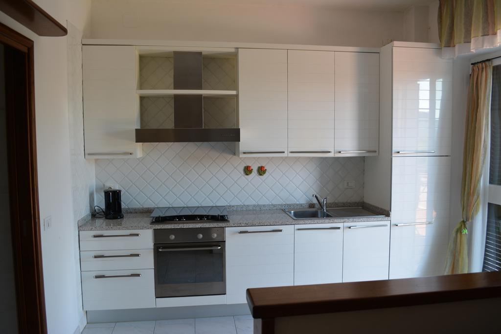 Casa Vacanza La Luna Sarzana Zimmer foto