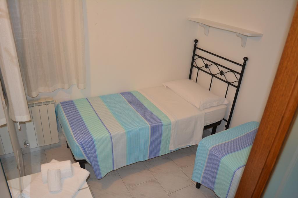 Casa Vacanza La Luna Sarzana Exterior foto