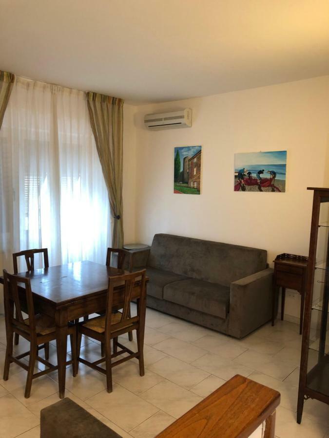 Casa Vacanza La Luna Sarzana Exterior foto